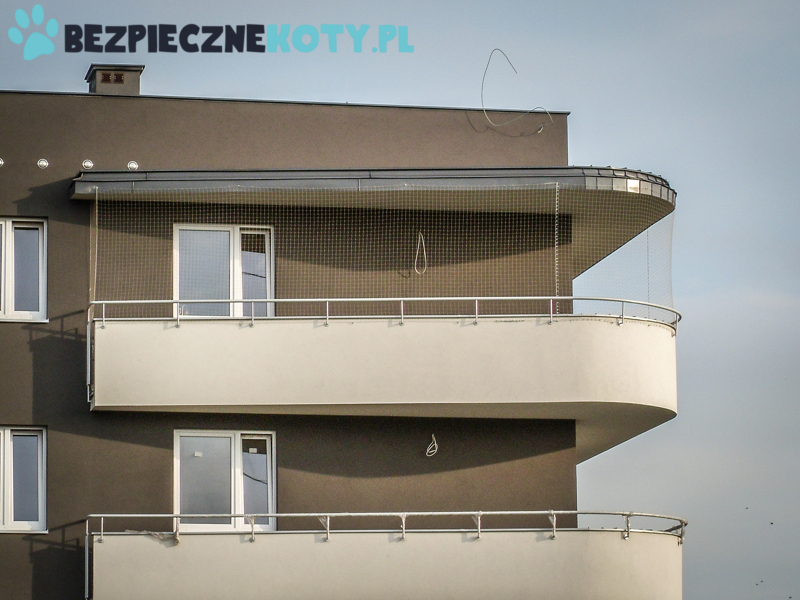 montaż siatek balkonowych dla kota Kraków